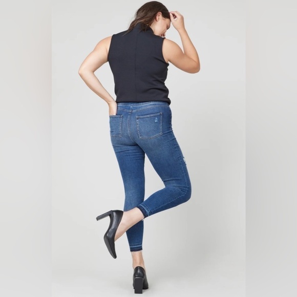 SPANX Distressed Ankle Skinny Jeans - Picture 3 of 16
